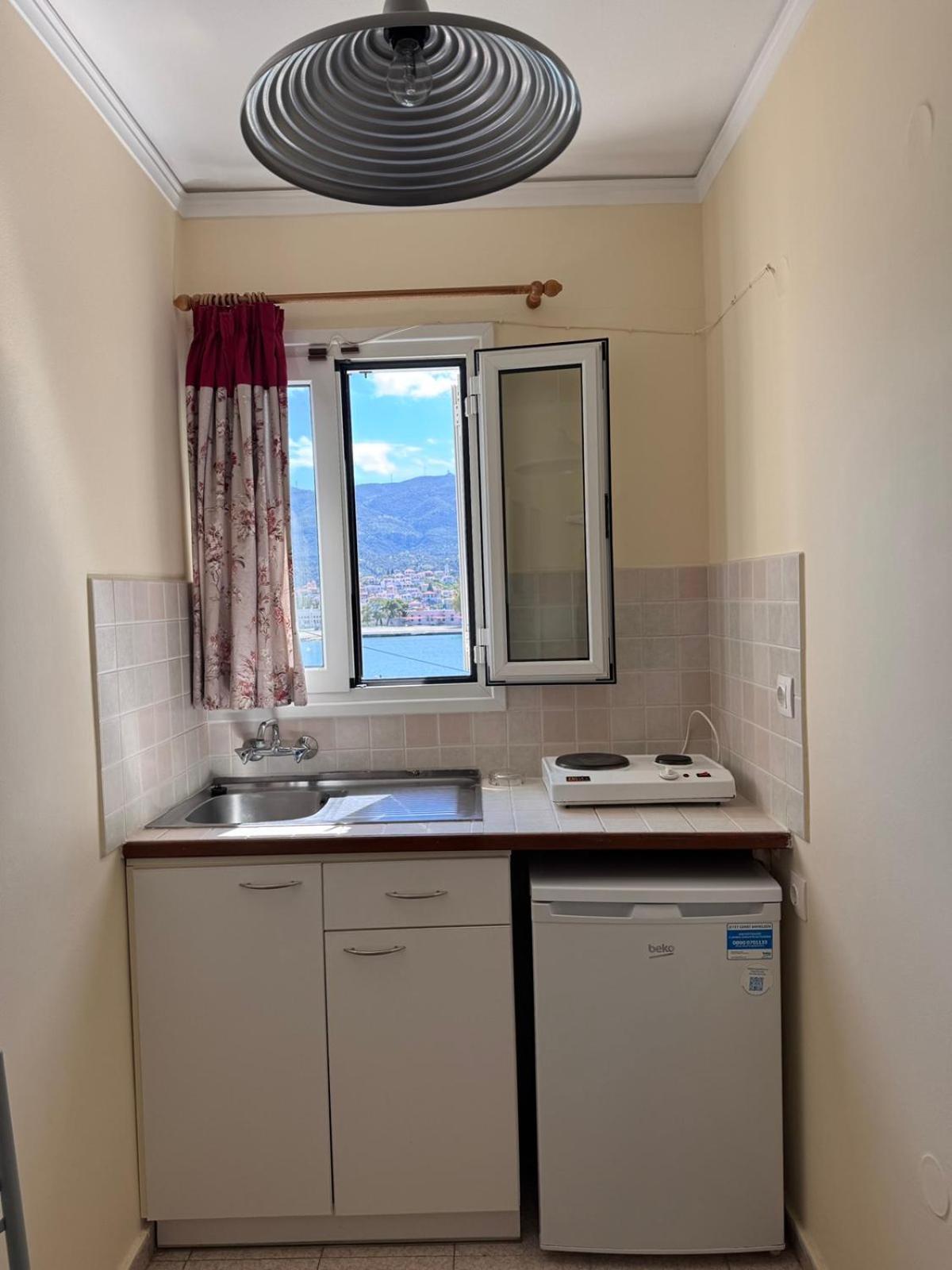 Matrona Apartments Poros Town Ngoại thất bức ảnh