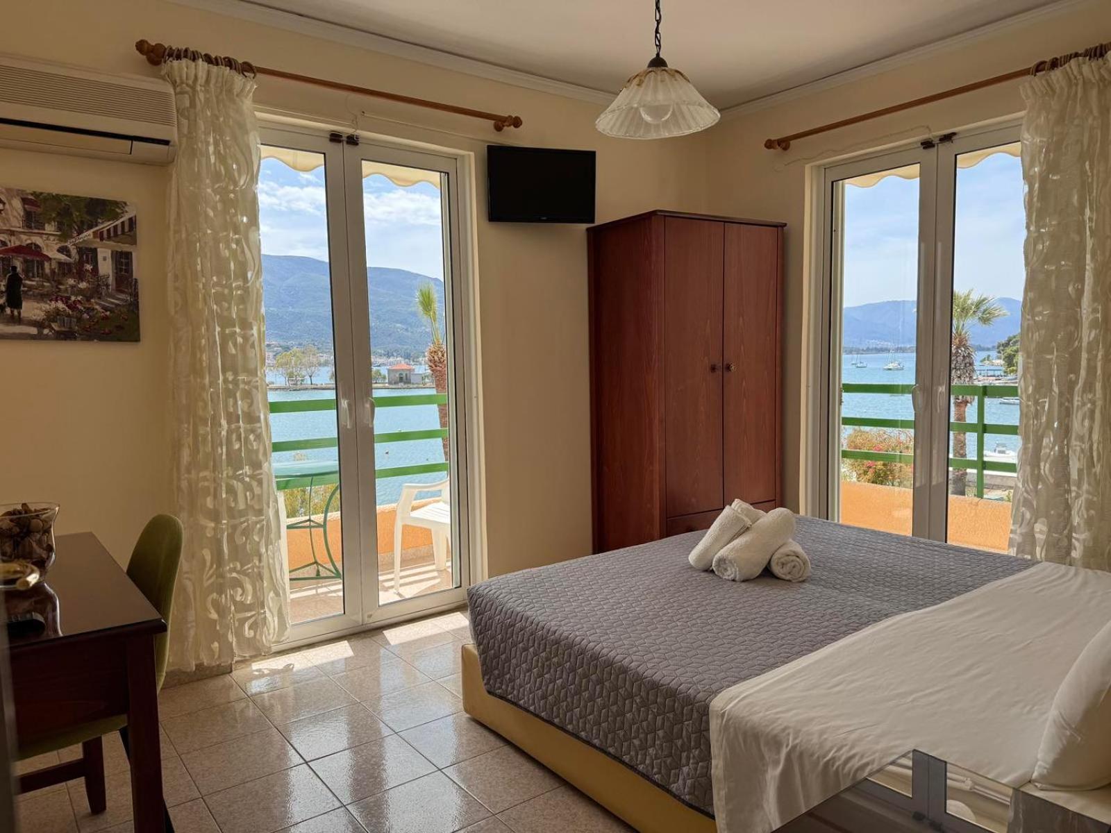 Matrona Apartments Poros Town Ngoại thất bức ảnh