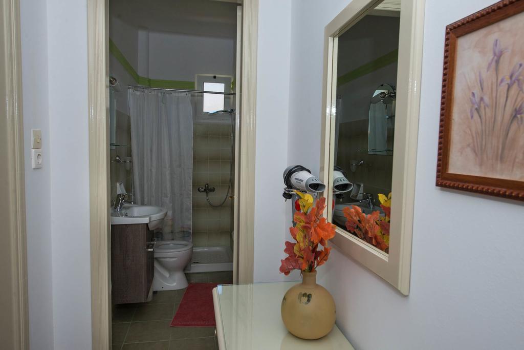 Matrona Apartments Poros Town Ngoại thất bức ảnh