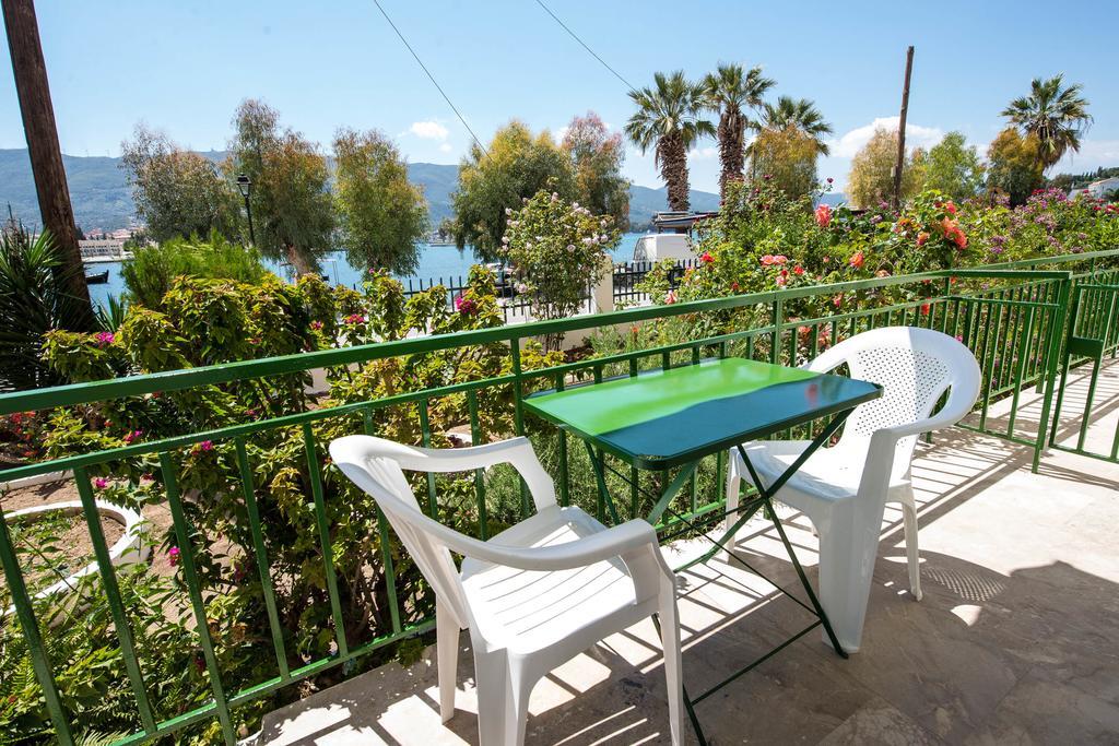 Matrona Apartments Poros Town Ngoại thất bức ảnh