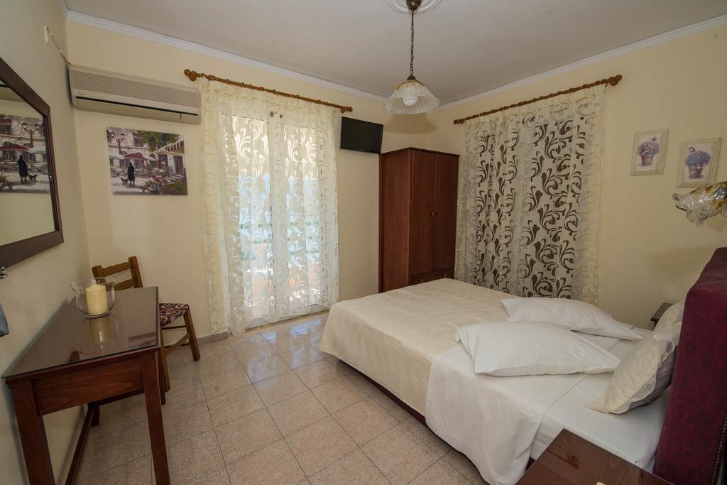 Matrona Apartments Poros Town Ngoại thất bức ảnh